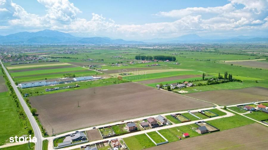 Teren de 31800 mp, în Sânpetru