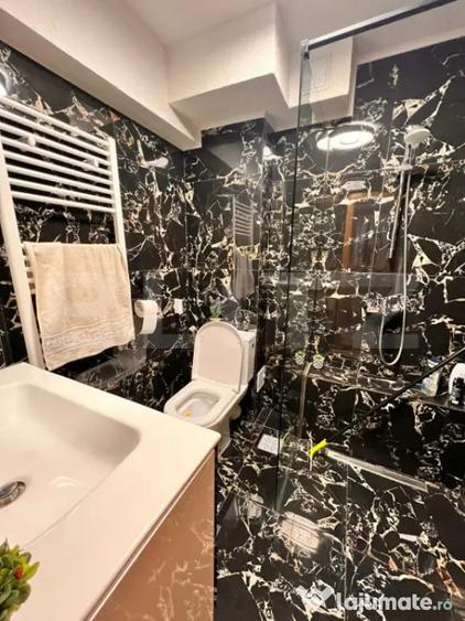 Apartament cu 4 camere decomandat în Ultracentral