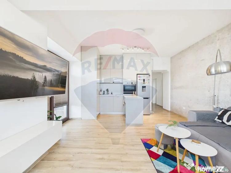 Apartament cu 3 camere decomandat în Mihai Bravu
