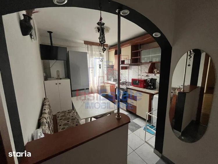 Apartament cu 2 camere semidecomandat în Podu Roș