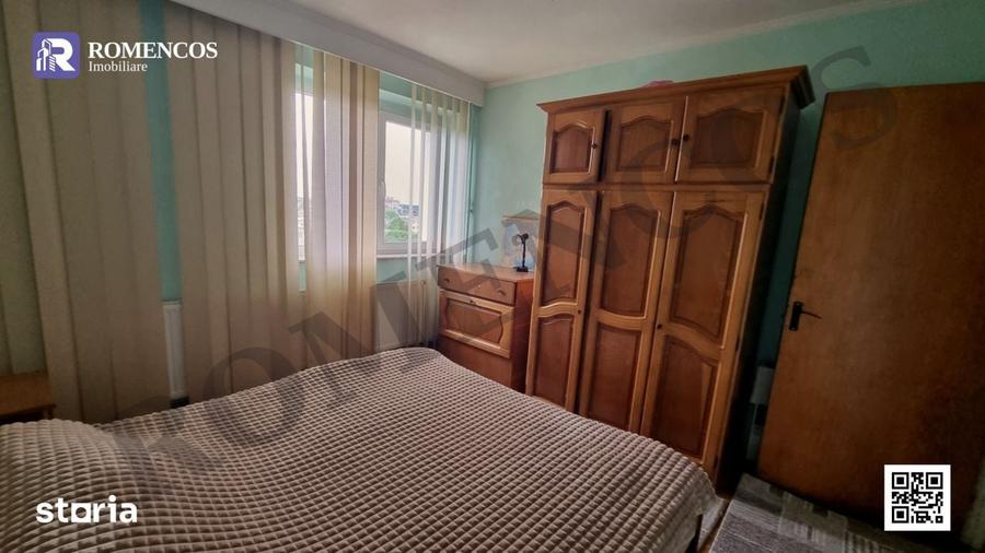 Apartament cu 2 camere semidecomandat în Craiovei