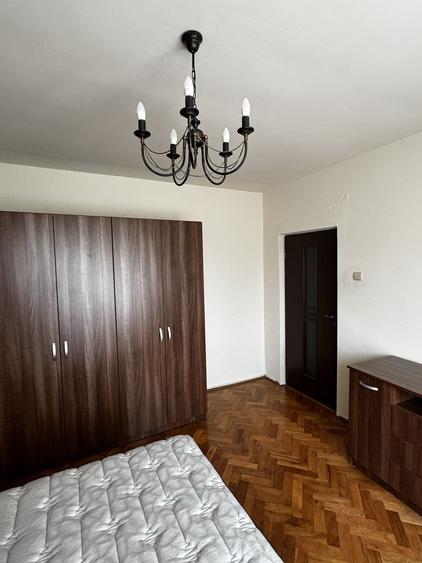 Inchiriez apartament 3 camere plopilor - 2