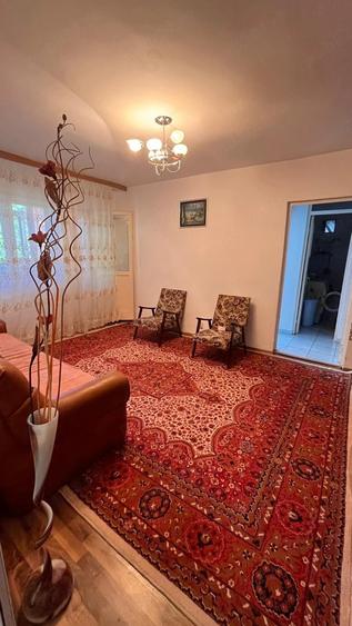 Apartament cu 2 camere semidecomandat în Exterior Vest