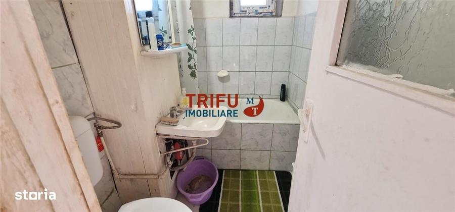 Apartament cu 2 camere decomandat în Cetate