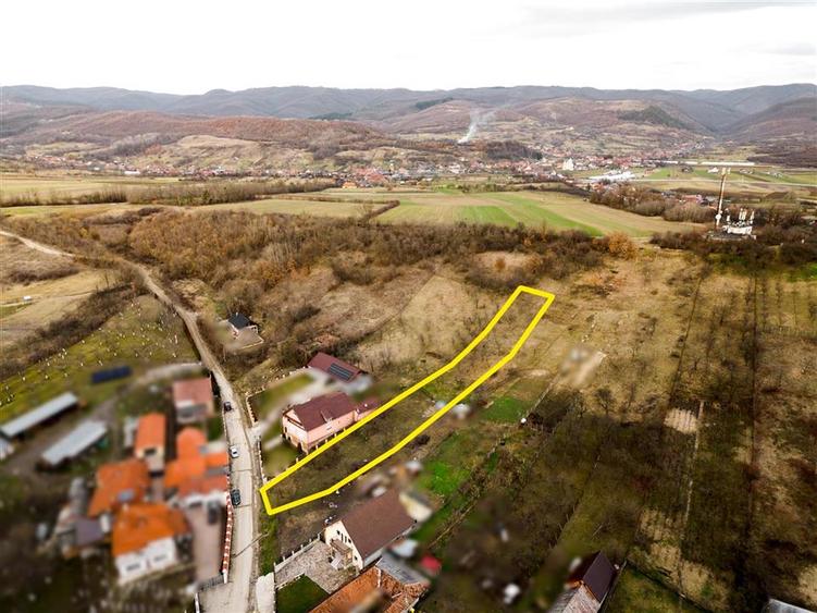 Teren intravilan de 2291 mp, în Nord-Vest