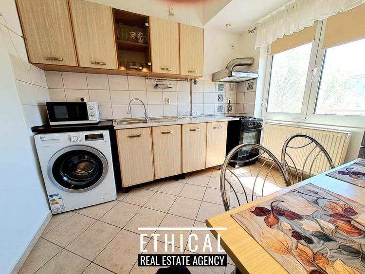 Apartament cu 2 camere decomandat, mobilat în P-ța Amzei