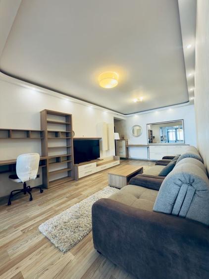 Apartament cu 3 camere de inchiriat in zona Tractorul Coresi Mall la Isaran,et 9/10 cu loc de parcare privat - 8