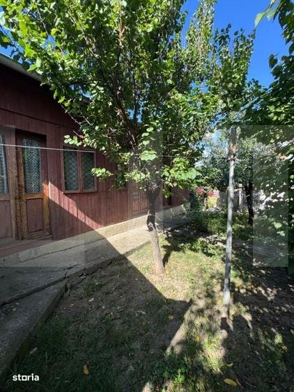Casa din caramida, 54 mp, teren 466 mp, zona Stefan cel Mare - 2