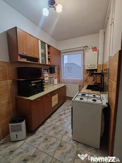 Apartament cu 2 camere decomandat în Săsar