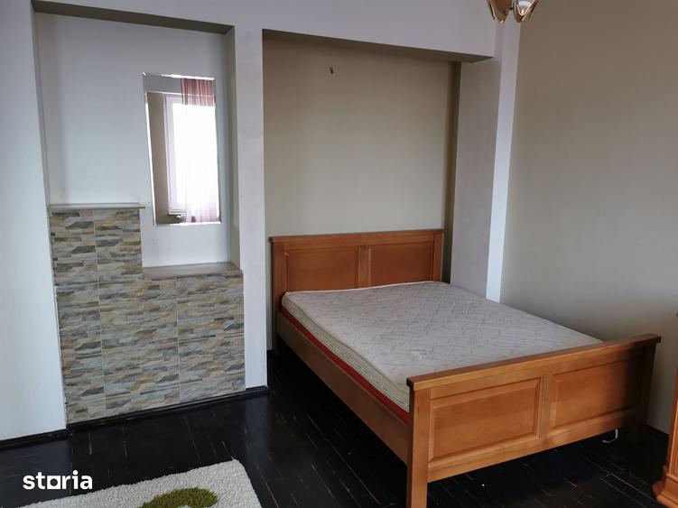 Apartament cu 3 camere în George Enescu