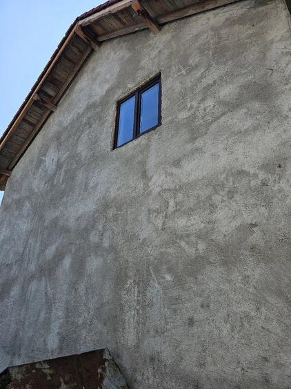 Casă cu Teren 850 Mp în Halânga