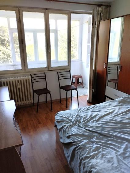 Apartament semidecomandat în Obor