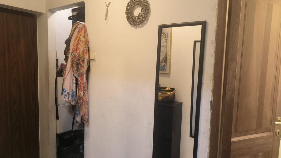 Apartament cu 3 camere decomandat în Drumul Taberei
