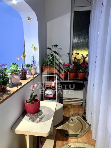 Apartament cu 2 camere semidecomandat, mobilat în Girocului
