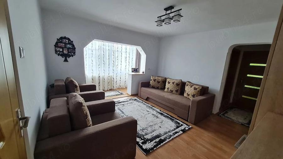 Apartament cu 2 camere semidecomandat în Gojdu