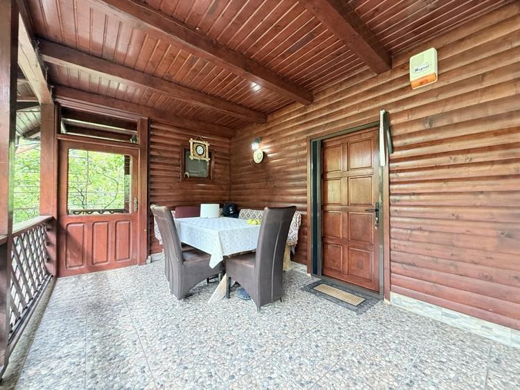 Casă individuală cu 3 camere cu Teren 2405 Mp în Poarta Albă