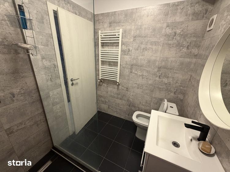 Apartament cu 2 camere decomandat în Andronache