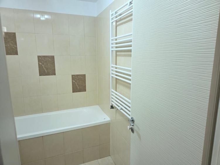 Apartament cu 2 camere decomandat în Cățelu