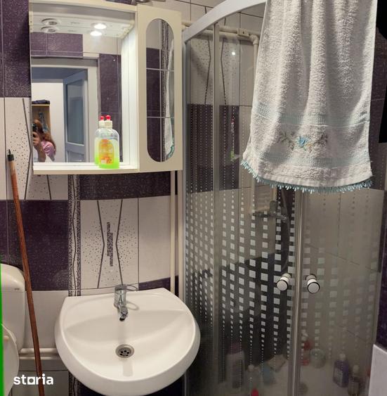 Apartament cu 3 camere semidecomandat în Trivale