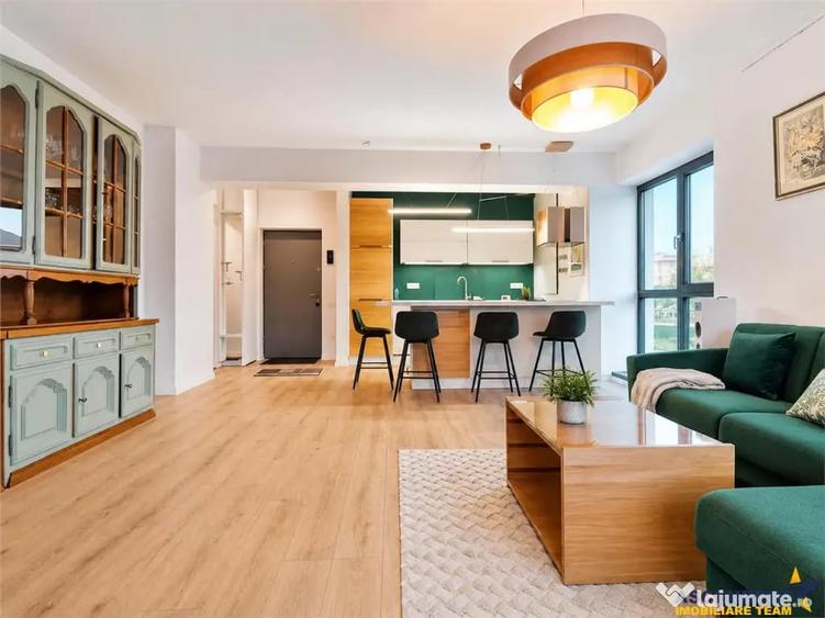Apartament cu 2 camere decomandat în Noua