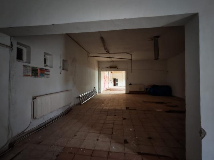 Spațiu industrial, de 445 mp, în Republicii