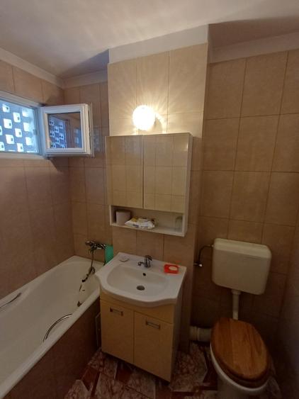 Apartament cu 2 camere semidecomandat în Alexandru Obregia