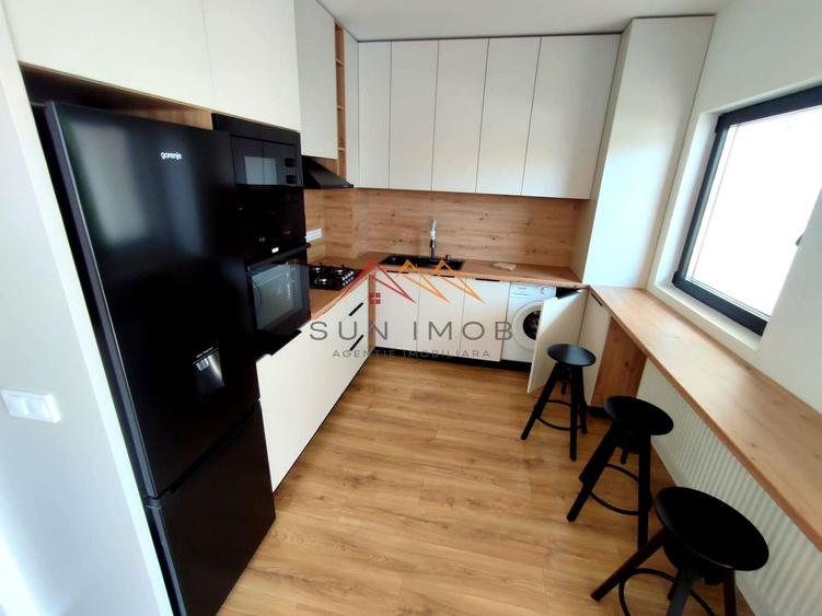 Apartament cu 3 camere, mobilat în Central