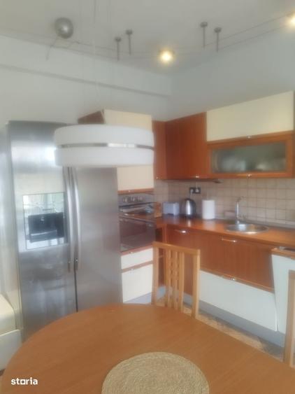 Apartament cu 3 camere în Câmpului