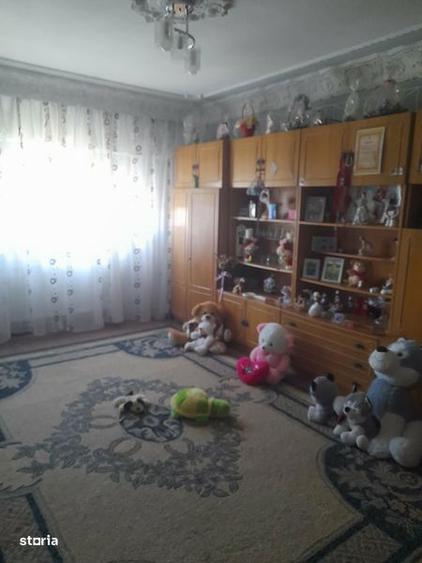 Apartament cu 3 camere în Buzaului