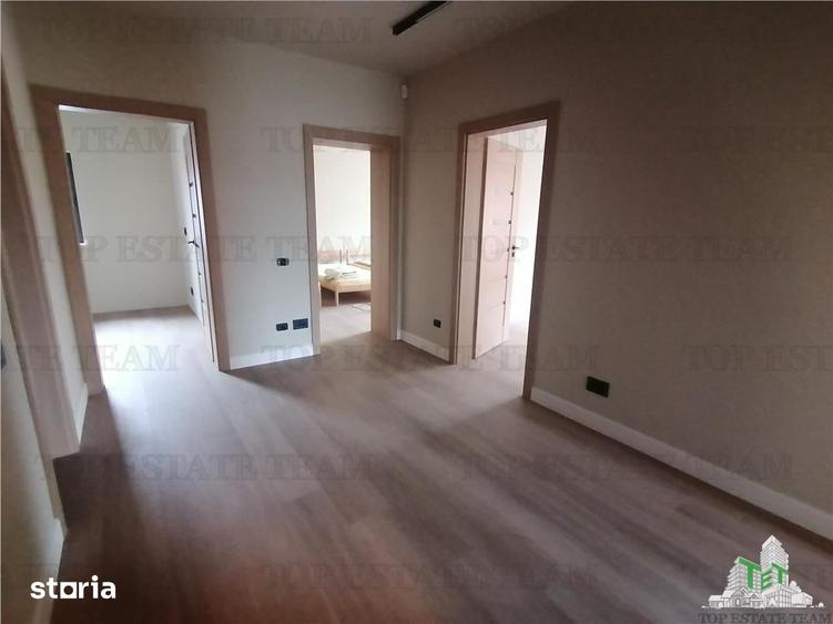 Casă cu 5 camere cu Teren 400 Mp în Aviației