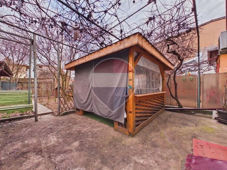 Casă cu 4 camere cu Teren 308 Mp în Bucureștii Noi