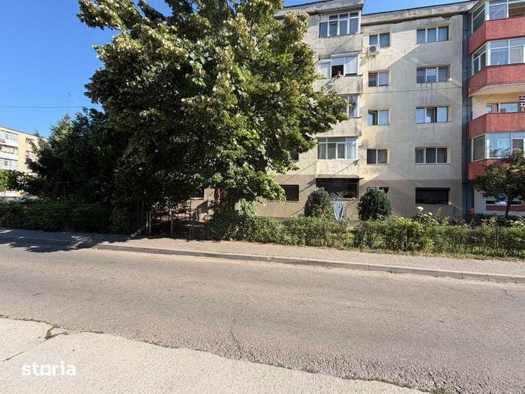 Apartament cu 3 camere în Calea București