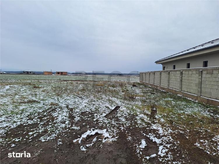 Teren de 511 mp, în Sânmartin