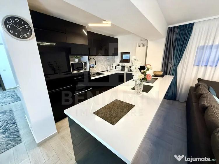 Apartament cu 3 camere semidecomandat în Central