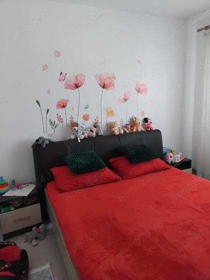 Apartament cu 3 camere decomandat în Filiași