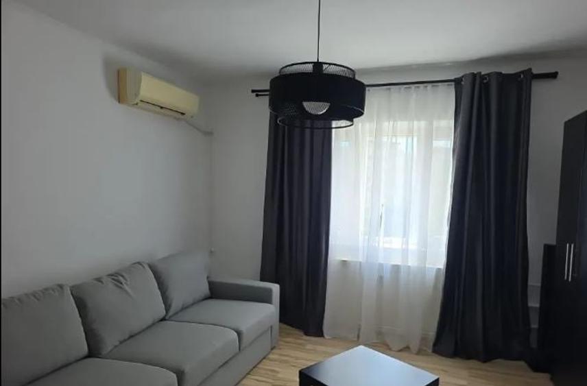 Apartament 3 Camere,Calea Vitan,bl.1990,et.5/8,DECOMANDAT,Amenajat,mobilat - 1