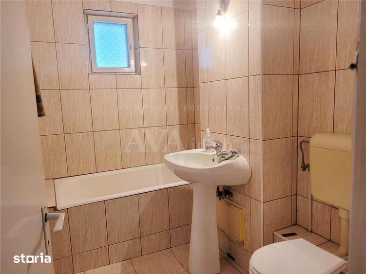 Apartament cu 3 camere semidecomandat în Mioriței