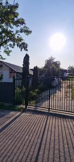 Teren de 40 mp, în Mereni