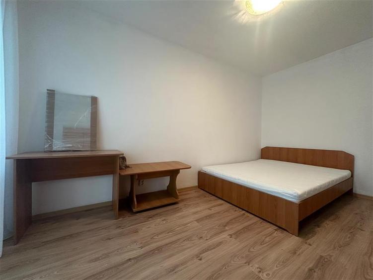 Inchiriere Apartament cu 2 camere Decomandat Nicolina 1 - 1