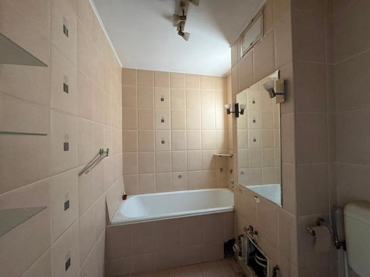 Apartament 3 camere zona Gorjului | Metrou la 2 min - 8
