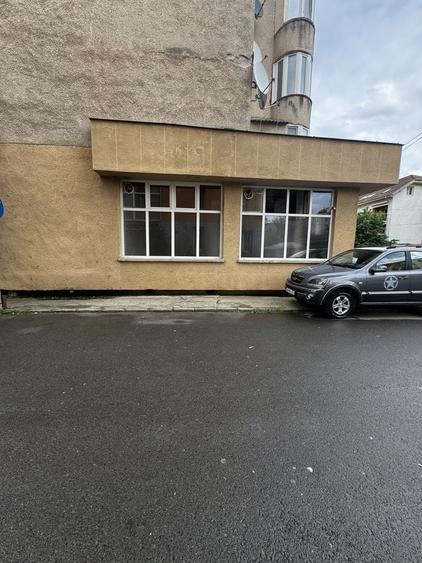 Spațiu comercial, de 47 mp, în Central