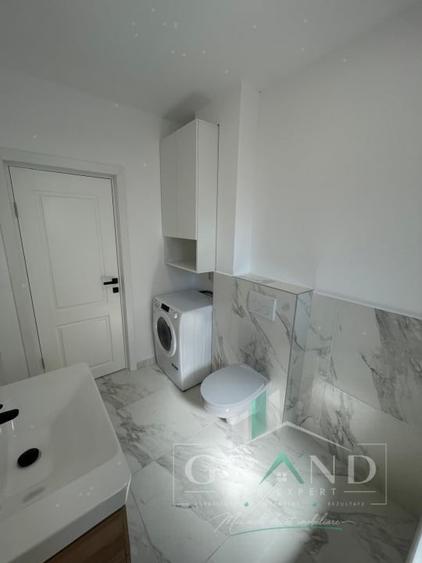 Apartament cu 2 camere semidecomandat, mobilat în Florești
