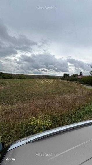 Teren de 1400 mp, în Comana