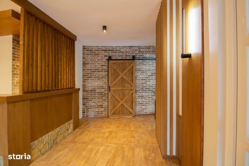 Casă cu 4 camere cu Teren 4000 Mp în Central