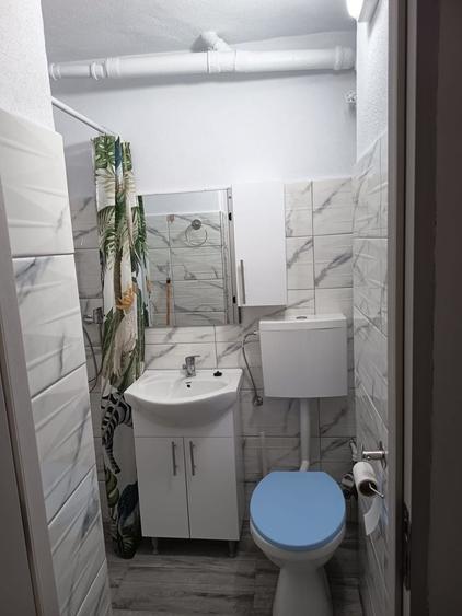 Garsonieră decomandată în Central