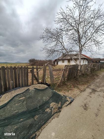 Teren de 2686 mp, în Girov
