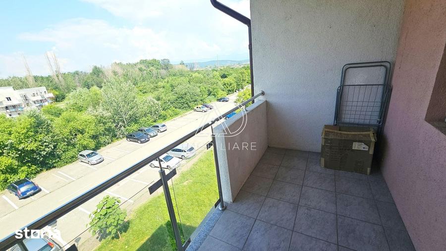 Apartament cu 2 camere decomandat în Narciselor