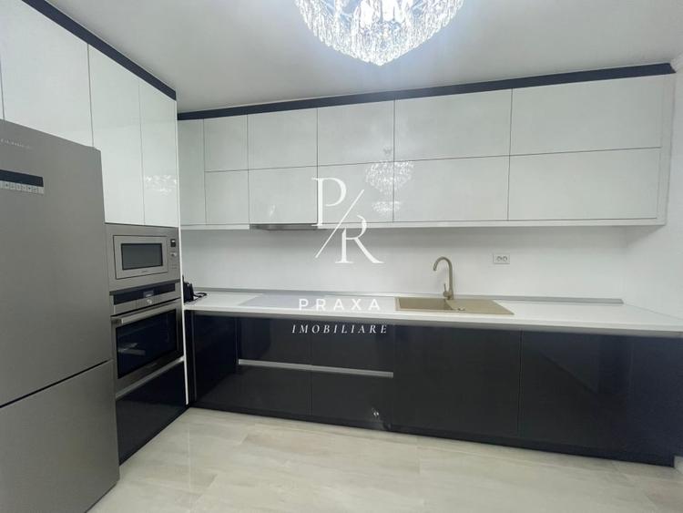 Apartament cu 4 camere semidecomandat, mobilat în Florești