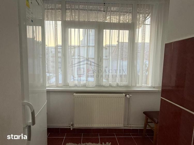 Apartament cu 3 camere decomandat în Obcini