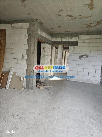 Casă cu 4 camere cu Teren 2100 Mp în Răzvad